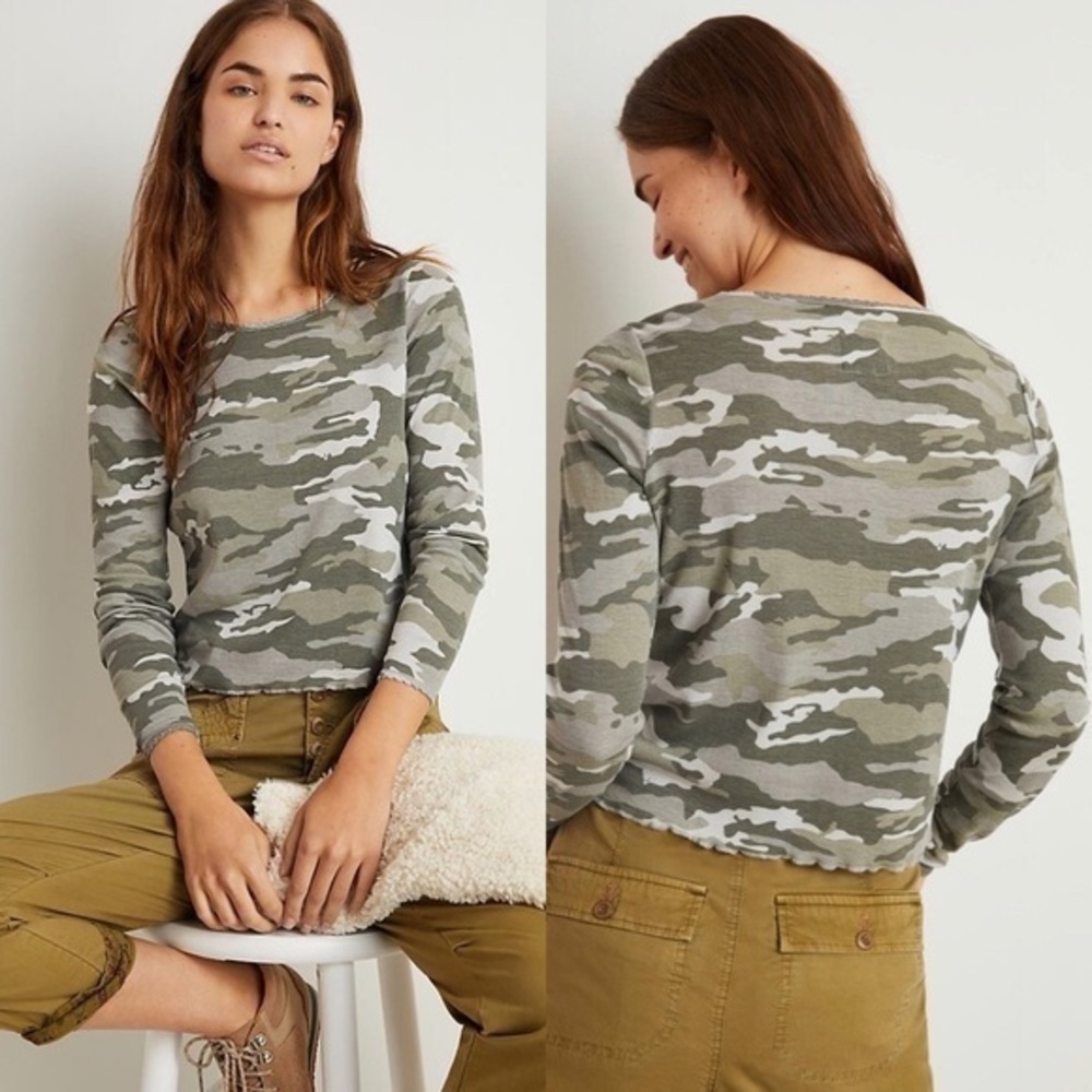 Anthropologie Camo Cropped Tee Long Sleeve Top XS